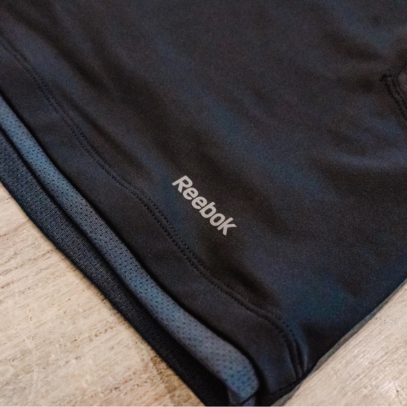 Reebok Charcoal Performance Skirt - Picture 2 of 4